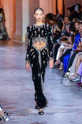 PFW - Zuhair Murad Runway A model walks the runway during the Zuhair Murad Haute Couture Fall Winter 2025 2026 show as part of Paris Fashion Week on July 09, 2025 in Paris, France. Photo by Shootpix ABACAPRESS.COM Paris France  Copyright: xShootpix ABACAx