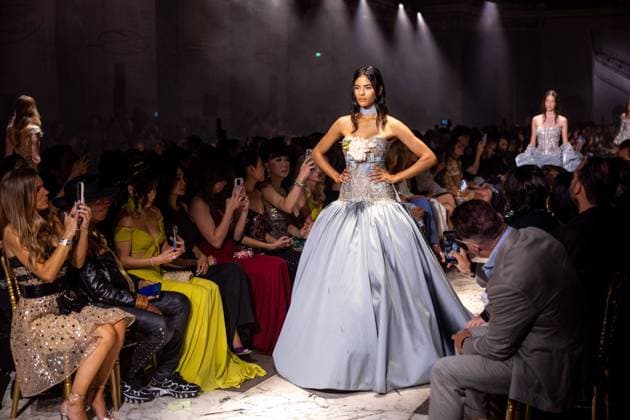 PFW - Elie Saab Runway A model walks the runway at the Elie Saab Haute Couture Fall Winter 2025-2026 show, as part of Paris Fashion Week in Paris, France on July 9, 2025. Photo by Ammar Abd Rabbo ABACAPRESS.COM Paris France  Copyright: xAbdxRabboxAmmar ABACAx