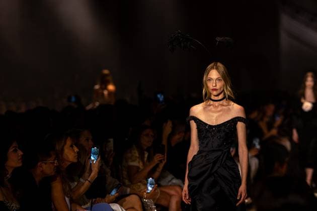 PFW - Elie Saab Runway A model walks the runway at the Elie Saab Haute Couture Fall Winter 2025-2026 show, as part of Paris Fashion Week in Paris, France on July 9, 2025. Photo by Ammar Abd Rabbo ABACAPRESS.COM Paris France  Copyright: xAbdxRabboxAmmar ABACAx