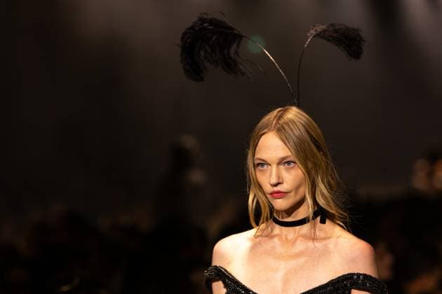 PFW - Elie Saab Runway A model walks the runway at the Elie Saab Haute Couture Fall Winter 2025-2026 show, as part of Paris Fashion Week in Paris, France on July 9, 2025. Photo by Ammar Abd Rabbo ABACAPRESS.COM Paris France  Copyright: xAbdxRabboxAmmar ABACAx
