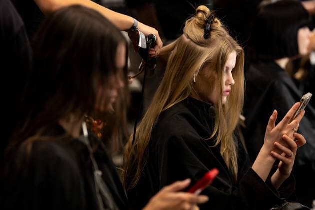 PFW - Elie Saab Backstage Models and hairdressers and make up artists seen backstage prior to the Elie Saab Haute Couture Fall Winter 2025-2026 show, as part of Paris Fashion Week in Paris, France on July 9, 2025. Photo by Ammar Abd Rabbo ABACAPRESS.COM Paris France  Copyright: xAbdxRabboxAmmar ABACAx