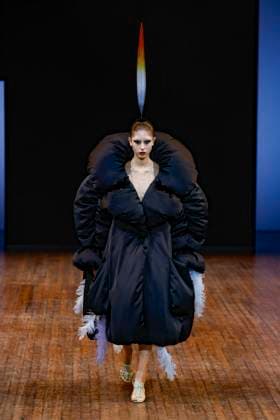 Viktor and Rolf Haute Couture Fall Winter 2025 2026 Collection show during Paris Fashion Week, July 9th, 2025 Viktor and Rolf Fashion Show Haute Couture Fall Winter 2025 2026 Collection , during Paris Fashion Week June 9th, 2025 Paris France  Copyright: xAgencex xBestimagexAgencex xBestimagex