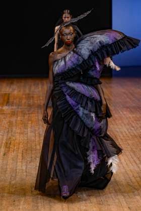 Viktor and Rolf Haute Couture Fall Winter 2025 2026 Collection show during Paris Fashion Week, July 9th, 2025 Viktor and Rolf Fashion Show Haute Couture Fall Winter 2025 2026 Collection , during Paris Fashion Week June 9th, 2025 Paris France  Copyright: xAgencex xBestimagexAgencex xBestimagex