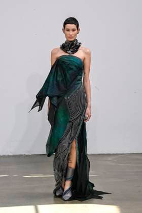 Yuima Nakazato Fashion Show Haute Couture Fall Winter 2025 2026 Collection during Paris Fashion Week, July 9th, 2025 Yuima Nakazato Fashion Show Haute Couture Fall Winter 2025 2026 Collection , during Paris Fashion Week June 9th, 2025 Paris France  Copyright: xAgencex xBestimagexAgencex xBestimagex
