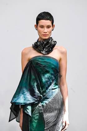 Yuima Nakazato Fashion Show Haute Couture Fall Winter 2025 2026 Collection during Paris Fashion Week, July 9th, 2025 Yuima Nakazato Fashion Show Haute Couture Fall Winter 2025 2026 Collection , during Paris Fashion Week June 9th, 2025 Paris France  Copyright: xAgencex xBestimagexAgencex xBestimagex