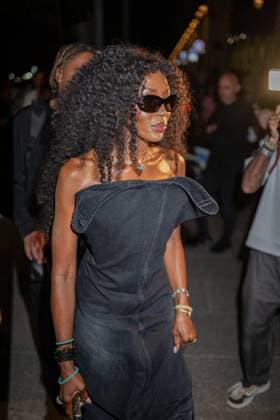 Exclusive Naomi Campbell in Paris during the Haute Couture Autumn Winter 2025 2026 fashion week on 9 July 2025 Yehiel Chekroune Bestimage Exclusive No web en Suisse Belgique Celebs in Paris during the Haute Couture Autumn Winter 2025 2026 fashion week on 9 July 2025 Paris France  Copyright: xYehielxChekrounex xBestimagexYehielxChekrounex xBestimagex