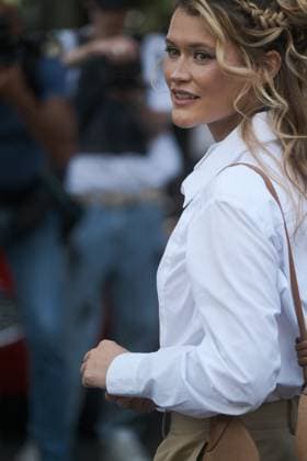 Chloe Lecareux at Viktor Rolf Haute Couture Fall Winter 2025 2026 Collection fashion show, during Paris Fashion Week on july 9th 2025 Julien Sarkissian Bestimage Celebrities at Viktor Rolf Haute Couture Fall Winter 2025 2026 Collection fashion show, during Paris Fashion Week on july 9th 2025 Paris France  Copyright: xJulienxSarkissianx xBestimagexJulienxSarkissianx xBestimagex