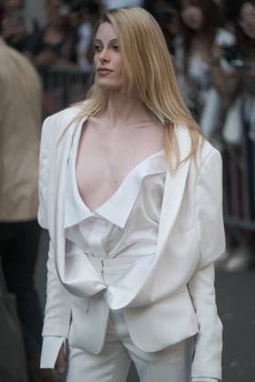 Gigi Goode at Viktor Rolf Haute Couture Fall Winter 2025 2026 Collection fashion show, during Paris Fashion Week on july 9th 2025 Julien Sarkissian Bestimage Celebrities at Viktor Rolf Haute Couture Fall Winter 2025 2026 Collection fashion show, during Paris Fashion Week on july 9th 2025 Paris France  Copyright: xJulienxSarkissianx xBestimagexJulienxSarkissianx xBestimagex