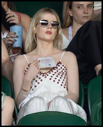 . 10 07 2025. London, United Kingdom. Actress Lucy Boynton keeps cool with her ticket on day eleven of the Wimbledon Tennis Championships in London..  xStephenxLockx xi-Imagesx IIM-26093-0085