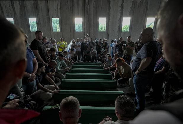 30th anniversary of Srebrenica Genocide SREBRENICA, BOSNIA AND HERZEGOVINA - JULY 10:Green-draped coffins of seven victims of the 1995 genocide are transported to the Potocari Memorial Cemetery in Srebrenica, Bosnia and Herzegovina, on July 10, 2025. The remains will be buried during the 30th anniversary commemoration of the Srebrenica massacre. Samir Jordamovic Anadolu Srebrenica Bosnia and Herzegovina. Editorial use only. Please get in touch for any other usage.  Copyright: x2025xAnadoluxSamirxJordamovicx
