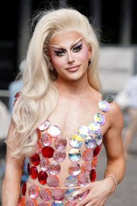 Kam Hugh Celebrities at Germanier Haute Couture Fall Winter 2025 2026 Collection fashion show, during Paris Fashion Week on july 10th 2025 Paris France Anne sophie Guebey Bestimage Celebrities at Germanier Haute Couture Fall Winter 2025 2026 Collection fashion show, during Paris Fashion Week on july 10th 2025 Paris France  Copyright: xAnne-SophiexGuebeyx xBestimagexAnne-SophiexGuebeyx xBestimagex