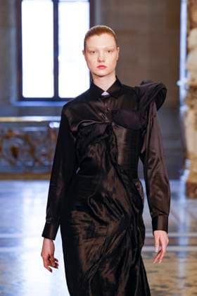 Peet Dullaert Fashion Show Haute Couture Fall Winter 2025 2026 Collection during Paris Fashion Week July 10th, 2025 Peet Dullaert Fashion Show Haute Couture Fall Winter 2025 2026 Collection , during Paris Fashion Week July 10th, 2025 Paris France  Copyright: xAgencex xBestimagexAgencex xBestimagex