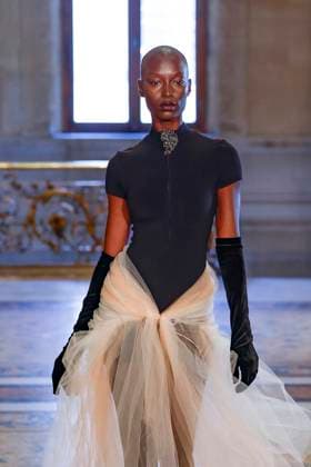 Peet Dullaert Fashion Show Haute Couture Fall Winter 2025 2026 Collection during Paris Fashion Week July 10th, 2025 Peet Dullaert Fashion Show Haute Couture Fall Winter 2025 2026 Collection , during Paris Fashion Week July 10th, 2025 Paris France  Copyright: xAgencex xBestimagexAgencex xBestimagex
