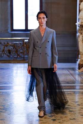 Peet Dullaert Fashion Show Haute Couture Fall Winter 2025 2026 Collection during Paris Fashion Week July 10th, 2025 Peet Dullaert Fashion Show Haute Couture Fall Winter 2025 2026 Collection , during Paris Fashion Week July 10th, 2025 Paris France  Copyright: xAgencex xBestimagexAgencex xBestimagex