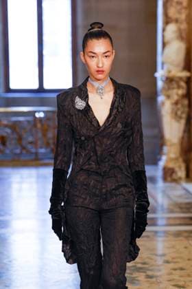 Peet Dullaert Fashion Show Haute Couture Fall Winter 2025 2026 Collection during Paris Fashion Week July 10th, 2025 Peet Dullaert Fashion Show Haute Couture Fall Winter 2025 2026 Collection , during Paris Fashion Week July 10th, 2025 Paris France  Copyright: xAgencex xBestimagexAgencex xBestimagex