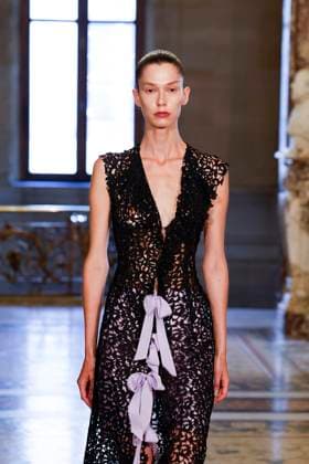 Peet Dullaert Fashion Show Haute Couture Fall Winter 2025 2026 Collection during Paris Fashion Week July 10th, 2025 Peet Dullaert Fashion Show Haute Couture Fall Winter 2025 2026 Collection , during Paris Fashion Week July 10th, 2025 Paris France  Copyright: xAgencex xBestimagexAgencex xBestimagex