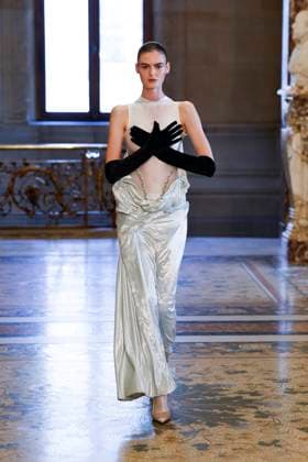 Peet Dullaert Fashion Show Haute Couture Fall Winter 2025 2026 Collection during Paris Fashion Week July 10th, 2025 Peet Dullaert Fashion Show Haute Couture Fall Winter 2025 2026 Collection , during Paris Fashion Week July 10th, 2025 Paris France  Copyright: xAgencex xBestimagexAgencex xBestimagex