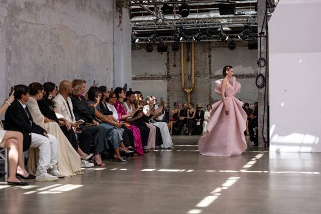 PFW - Rami Al Ali Runway A model walks the runway at the Rami Al Ali Haute Couture Fall Winter 2025-2026 show, as part of Paris Fashion Week in Paris, France on July 10, 2025. Rami Al Ali is the first Syrian fashion designer to present a collection ‘officially’ at the Paris Haute Couture week. Photo by Ammar Abd Rabbo ABACAPRESS.COM Paris France  Copyright: xAbdxRabboxAmmar ABACAx