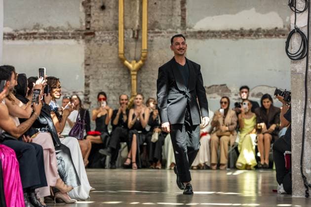 PFW - Rami Al Ali Runway Rami Al Ali seen at the end of his Haute Couture Fall Winter 2025-2026 show, as part of Paris Fashion Week in Paris, France on July 10, 2025. Rami Al Ali is the first Syrian fashion designer to present a collection ‘officially’ at the Paris Haute Couture week. Photo by Ammar Abd Rabbo ABACAPRESS.COM Paris France  Copyright: xAbdxRabboxAmmar ABACAx