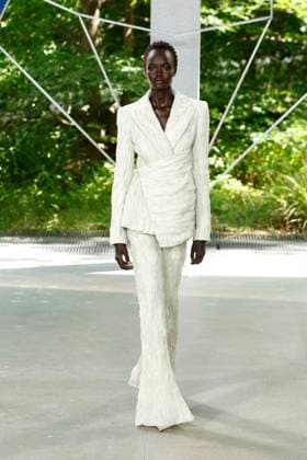 Ardazaei Fashion Show Haute Couture Fall Winter 2025 2026 Collection during Paris Fashion Week July 10th, 2025 Ardazaei Fashion Show Haute Couture Fall Winter 2025 2026 Collection , during Paris Fashion Week July 10th, 2025 Paris France  Copyright: xAgencex xBestimagexAgencex xBestimagex