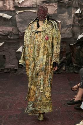 Maison Margiela Haute Couture Collection Fall Winter 2025 2026 show during Paris Fashion Week, July 10th, 2025 Maison Margiela Fashion Show Haute Couture Fall Winter 2025 2026 Collection , during Paris Fashion Week July 10th, 2025 Paris France  Copyright: xAgencex xBestimagexAgencex xBestimagex