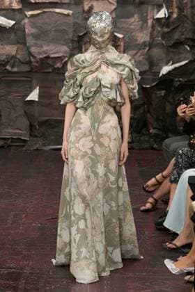 Maison Margiela Haute Couture Collection Fall Winter 2025 2026 show during Paris Fashion Week, July 10th, 2025 Maison Margiela Fashion Show Haute Couture Fall Winter 2025 2026 Collection , during Paris Fashion Week July 10th, 2025 Paris France  Copyright: xAgencex xBestimagexAgencex xBestimagex