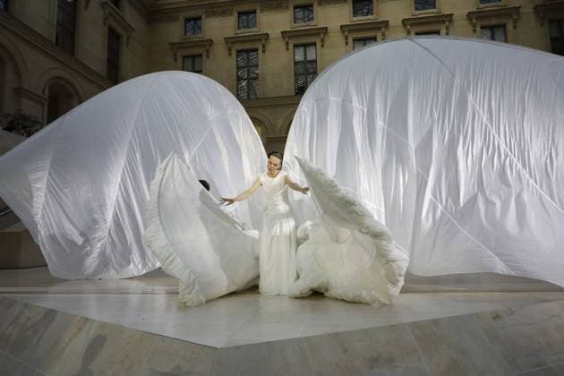 Semi Exclusive Jordan Roth La Nuit de la Mode Fashion Week at the Louvre, Paris on 10 July 2025 Marc Ausset Lacroix Bestimage La Nuit de la Mode Fashion Week at the Louvre, Paris on 10 July 2025 Paris France  Copyright: xMarcxAussetxLacroixx xBestimagexMarcxAussetxLacroixx xBestimagex