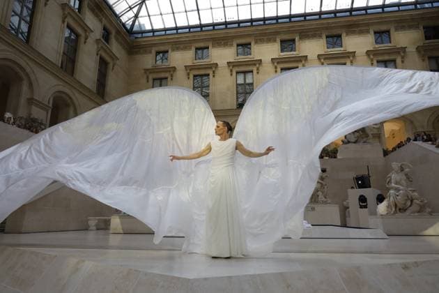 Semi Exclusive Jordan Roth La Nuit de la Mode Fashion Week at the Louvre, Paris on 10 July 2025 Marc Ausset Lacroix Bestimage La Nuit de la Mode Fashion Week at the Louvre, Paris on 10 July 2025 Paris France  Copyright: xMarcxAussetxLacroixx xBestimagexMarcxAussetxLacroixx xBestimagex