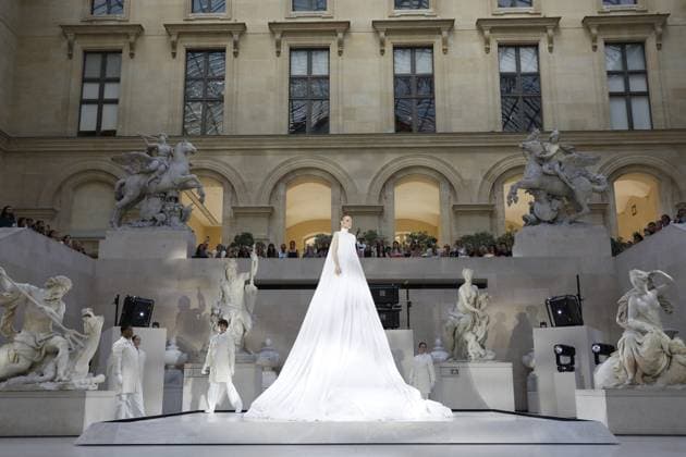 Semi Exclusive Jordan Roth La Nuit de la Mode Fashion Week at the Louvre, Paris on 10 July 2025 Marc Ausset Lacroix Bestimage La Nuit de la Mode Fashion Week at the Louvre, Paris on 10 July 2025 Paris France  Copyright: xMarcxAussetxLacroixx xBestimagexMarcxAussetxLacroixx xBestimagex