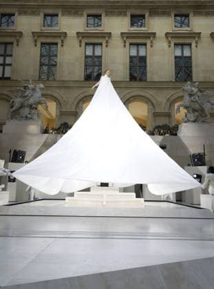 Semi Exclusive Jordan Roth La Nuit de la Mode Fashion Week at the Louvre, Paris on 10 July 2025 Marc Ausset Lacroix Bestimage La Nuit de la Mode Fashion Week at the Louvre, Paris on 10 July 2025 Paris France  Copyright: xMarcxAussetxLacroixx xBestimagexMarcxAussetxLacroixx xBestimagex