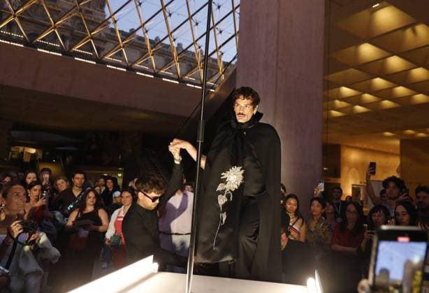Semi Exclusive Lucky Love La Nuit de la Mode Fashion Week at the Louvre, Paris on 10 July 2025 Marc Ausset Lacroix Bestimage La Nuit de la Mode Fashion Week at the Louvre, Paris on 10 July 2025 Paris France  Copyright: xMarcxAussetxLacroixx xBestimagexMarcxAussetxLacroixx xBestimagex