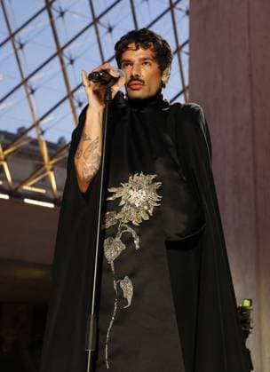 Semi Exclusive Lucky Love La Nuit de la Mode Fashion Week at the Louvre, Paris on 10 July 2025 Marc Ausset Lacroix Bestimage La Nuit de la Mode Fashion Week at the Louvre, Paris on 10 July 2025 Paris France  Copyright: xMarcxAussetxLacroixx xBestimagexMarcxAussetxLacroixx xBestimagex