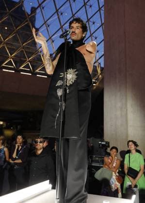 Semi Exclusive Lucky Love La Nuit de la Mode Fashion Week at the Louvre, Paris on 10 July 2025 Marc Ausset Lacroix Bestimage La Nuit de la Mode Fashion Week at the Louvre, Paris on 10 July 2025 Paris France  Copyright: xMarcxAussetxLacroixx xBestimagexMarcxAussetxLacroixx xBestimagex