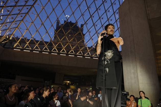 Semi Exclusive Lucky Love La Nuit de la Mode Fashion Week at the Louvre, Paris on 10 July 2025 Marc Ausset Lacroix Bestimage La Nuit de la Mode Fashion Week at the Louvre, Paris on 10 July 2025 Paris France  Copyright: xMarcxAussetxLacroixx xBestimagexMarcxAussetxLacroixx xBestimagex
