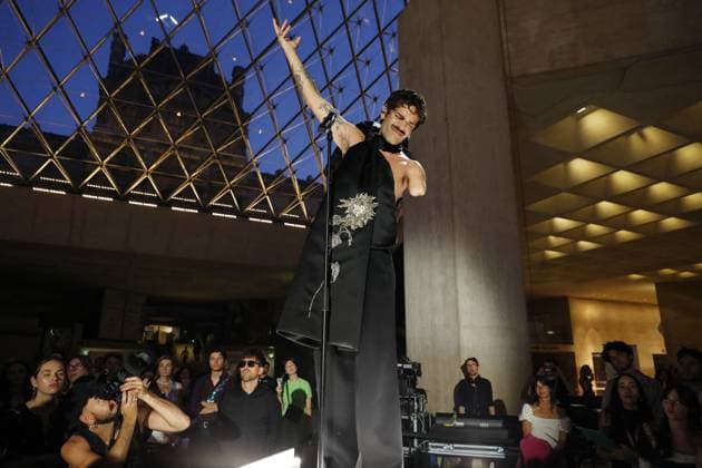Semi Exclusive Lucky Love La Nuit de la Mode Fashion Week at the Louvre, Paris on 10 July 2025 Marc Ausset Lacroix Bestimage La Nuit de la Mode Fashion Week at the Louvre, Paris on 10 July 2025 Paris France  Copyright: xMarcxAussetxLacroixx xBestimagexMarcxAussetxLacroixx xBestimagex