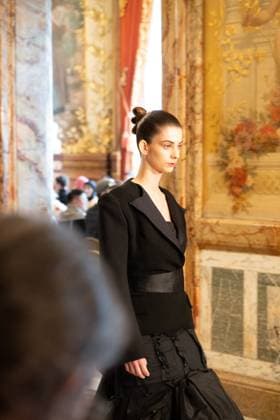 Peet Dullaert Fashion Show Haute Couture Fall Winter 2025 2026 Collection during Paris Fashion Week on july 10th 2025 Jonathan Jacob Bestimage Peet Dullaert Fashion Show Haute Couture Fall Winter 2025 2026 Collection , during Paris Fashion Week on july 10th 2025 Paris France  Copyright: xJonathanxJacobx xBestimagexJonathanxJacobx xBestimagex