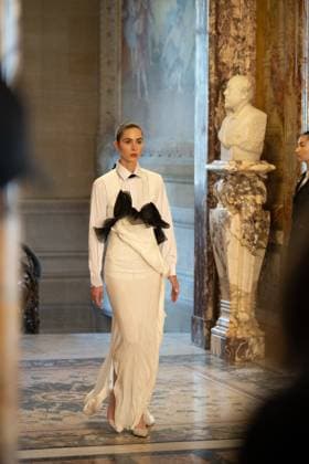 Peet Dullaert Fashion Show Haute Couture Fall Winter 2025 2026 Collection during Paris Fashion Week on july 10th 2025 Jonathan Jacob Bestimage Peet Dullaert Fashion Show Haute Couture Fall Winter 2025 2026 Collection , during Paris Fashion Week on july 10th 2025 Paris France  Copyright: xJonathanxJacobx xBestimagexJonathanxJacobx xBestimagex
