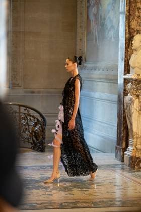 Peet Dullaert Fashion Show Haute Couture Fall Winter 2025 2026 Collection during Paris Fashion Week on july 10th 2025 Jonathan Jacob Bestimage Peet Dullaert Fashion Show Haute Couture Fall Winter 2025 2026 Collection , during Paris Fashion Week on july 10th 2025 Paris France  Copyright: xJonathanxJacobx xBestimagexJonathanxJacobx xBestimagex