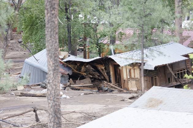 Flash flooding in New Mexico kills 3 RUIDOSO, NEW MEXICO, USA - JULY 11: A view of the destruction in the wake of a flash flood that descended upon the New Mexico mountain community of Ruidoso, New Mexico, United States on July 11, 2025. Torrential rainfall in southern New Mexico caused severe flash flooding on Tuesday, leaving at least three people dead and leading to dozens of emergency rescues, according to US local media. Jorge Salgado Anadolu New Mexico United States. Editorial use only. Please get in touch for any other usage.  Copyright: x2025xAnadoluxJorgexSalgadox
