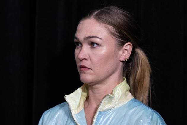 July 11, 2025, New York, New York, USA: Julia Stiles arrives for Katie Taylor vs Amanda Serrano 3 boxing bout at Madison Square Garden in New York, NY on July 11, 2025 New York USA - ZUMAr339 20250711_znp_r339_010 Copyright: xLevxRadinx