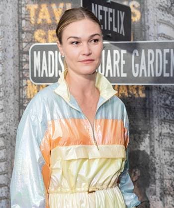 July 11, 2025, Bronx, New York, USA: Julia Stiles arrives for Katie Taylor vs Amanda Serrano 3 boxing bout at Madison Square Garden in New York, NY on July 11, 2025 Bronx USA - ZUMAr339 20250711_znp_r339_056 Copyright: xLevxRadinx