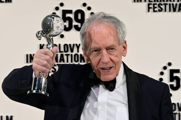 Bilder des Jahres 2025, Entertainment 07 Juli Entertainment Themen der Woche KW28 Editor Jiri Brozek receives the Festival President s Award during closing ceremony at the final day of the 59th Karlovy Vary International Film Festival, July 12, 2025. (CTKxPhoto SlavomirxKubes) CTKPhotoP2025071204755  CTKPhotoP2025071204755