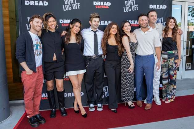 Brandon Baer, Kara Royster, Ashley Argota, Jack Griffo, Brielle Barbusca, Ariel Winter, Garrett Baer, Sterling Beaumon and Katie Maringer at the premiere of the movie Don t Log Off at the Laemmle Theatre Glendale, 12 07 2025 Foto:xC.xVanxWagonerx xFuturexImagex log_5746