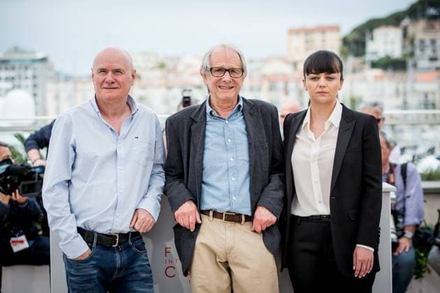 Dave Johns, Ken Loach et Hayley Squires au photocall du film Daniel Blake au 69ème Festival international du film de Cannes le 13 mai 2016. Photocell for the movie Daniel Blake during 69th Cannes film Festival on may 13th, 2016 Cannes *** Dave Johns, Ken Loach and Hayley Squires at the photocall for the film Daniel Blake at the 69th Cannes International Film Festival on may 13th, 2016 Photocell for the film Daniel Blake during 69th Cannes film Festival on may 13th, 2016 Cannes  Copyright: xBORDE-MOREAUx xBESTIMAGExBORDE-MOREAUx xBESTIMAGEx