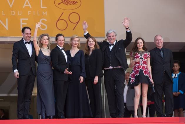 Rétro - Décès du comédien autrichien Peter Simonischek - Thomas Loibl, Lucy Russell, Trystan Puetter, Sandra Hueller, Maren Ade, Peter Simonischek, Ingrid Bisu, Vlad Ivanov - Montée des marches du film Toni Erdmann lors du 69ème Festival International du Film de Cannes. Le 14 mai 2016. Borde-Jacovides-Moreau Bestimage Red carpet for the movie Toni Erdmann during the 69th Cannes International Film festival. On may 14th 2016 Cannes France *** Retro Death of Austrian actor Peter Simonischek Thomas Loibl, Lucy Russell, Trystan Puetter, Sandra Hueller, Maren Ade, Peter Simonischek, Ingrid Bisu, Vlad Ivanov Montée des marches du film Toni Erdmann lors du 69ème Festival International du Film de Cannes Le 14 mai 2016 Borde Jacovides Moreau Be  Copyright: xJACOVIDES-BORDE-MOREAUx xBESTIMAGExJACOVIDES-BORDE-MOREAUx xBESTIMAGEx