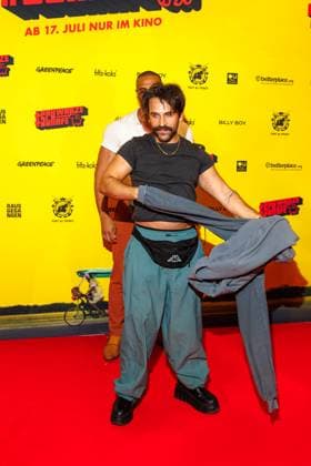 Premiere SchwarzeSchafe Arman Kashani at the premiere of SchwarzeSchafe at the cinema in the Kulturbrauerei on 15 07 2025 in Berlin Copyright: xEventpressxKochanx
