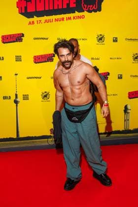 Premiere SchwarzeSchafe Arman Kashani at the premiere of SchwarzeSchafe at the cinema in the Kulturbrauerei on 15 07 2025 in Berlin Copyright: xEventpressxKochanx