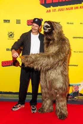 Premiere SchwarzeSchafe Marc Hosemann at the premiere of SchwarzeSchafe at the cinema in the Kulturbrauerei on 15 07 2025 in Berlin Copyright: xEventpressxKochanx