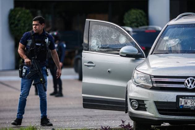 Commander Nitro killed after an attack in Mexico SINALOA, MEXICO - JULY 15: David Cristobal Barraza Sainz, known as Commander Nitro within the Sinaloa State Police, was shot and killed after an attack that took place on Pedro Infante Boulevard at around 1:00 p.m in Sinaloa, Mexico on July 15, 2025. Commander Nitro is the 43rd police officer to be killed in the last 10 months of violence in Sinaloa, as a result of the internal conflict between factions of the Cartel de Sinaloa. Cristobal was traveling with his armored vehicle and was intercepted by an armed commando that ended his life. Stringer Anadolu Sinaloa Mexico. Editorial use only. Please get in touch for any other usage.  Copyright: x2025xAnadoluxStringerx
