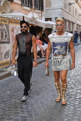 Rome, Italy: Rome, Castel Sant Angelo Dolce & Gabbana Fashion Show Event Parterre, In the photo: Guest Rome Italy  - ZUMAp169 20250715_zea_p169_173 Copyright: xVincenzoxLandix